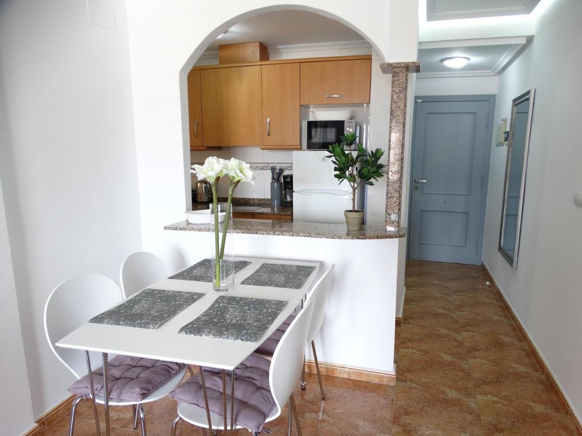 Apartamento Adrianna, Tomillo, ตอร์เรเวียคา ภายนอก รูปภาพ